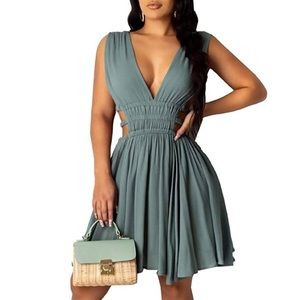 *BRAND NEW*! *NEVER WORN* size large